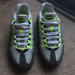 Nike Airmax 95 Tennis Shoes